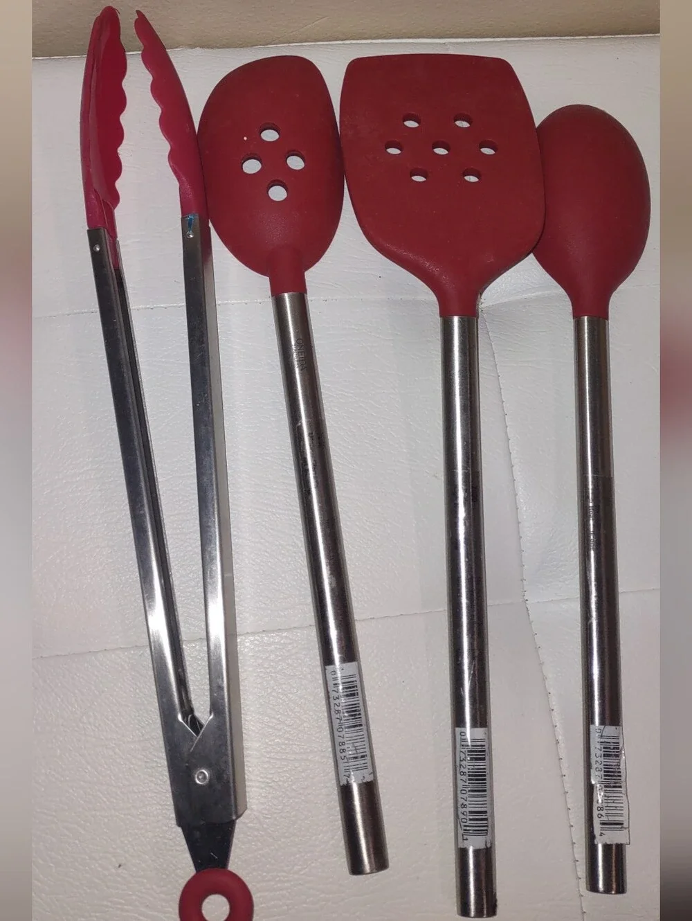 Red Chef Spoon Holder Oven Mitts Kitchenware Bundle